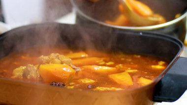 热气腾腾蒸汽沸腾火锅食物美食制作餐饮4K