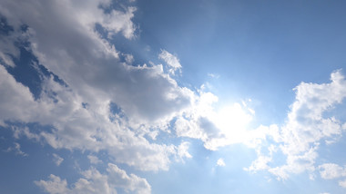 实拍自然风光大气太阳<strong>天空</strong>4K延时视频