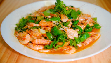 餐饮美食家常菜青椒虾米制作实拍视频