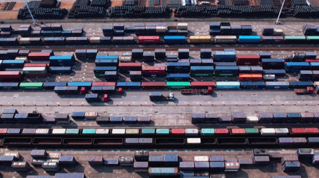 交通运输震撼货车集装箱吊机物流作业航拍