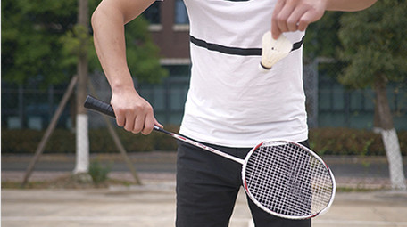 人物实拍男子运动打羽毛球视频素材4K