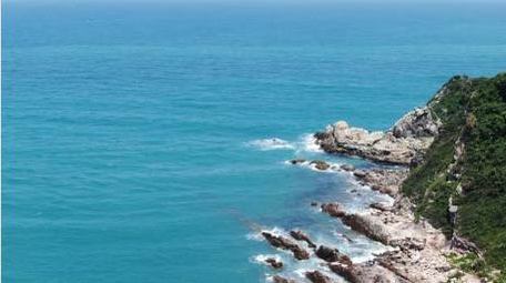 自然震撼大海景观蓝色海洋风景航拍实拍4K