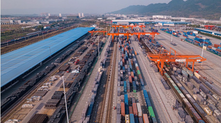 大气集装箱物流运输贸易经济4k航拍延时