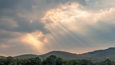 自然唯美耶稣光<strong>天空</strong>光影变化延时
