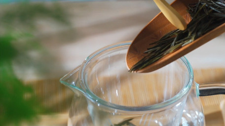 中国风泡绿茶实拍视频