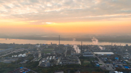 行业工业化工园区日出4K航拍