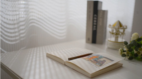 唯美光影书本空镜头实拍