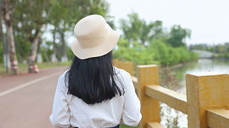 人像女孩户外摄影拍照实拍