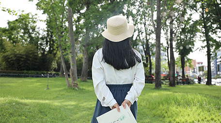 人像森系女孩背影唯美实拍