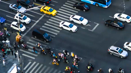 城市路口车流人流4K延时摄影