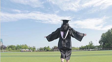 清新校园毕业季学生奔跑4K实拍