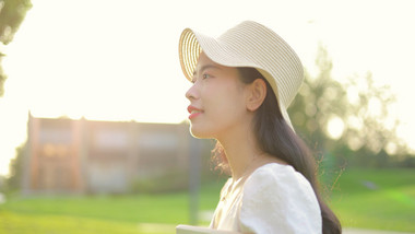 梦幻唯美人像阳光温暖女孩实拍