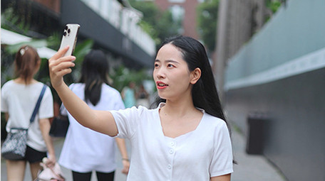 东方人像女孩户外直播4K实拍