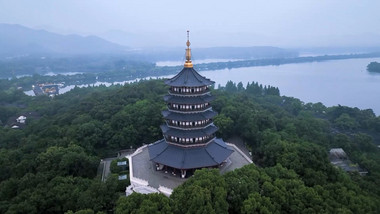 <strong>杭州地标</strong>西湖景区雷峰塔4K航拍
