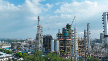 <strong>工业</strong>化工厂<strong>工业</strong>生产4K航拍