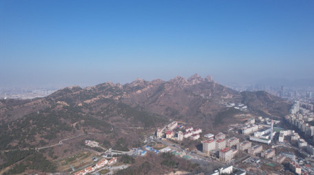 自然风光青岛浮山自然地貌航拍