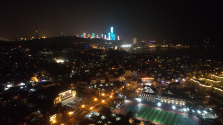 城市青岛建筑CBD滨海夜景航拍