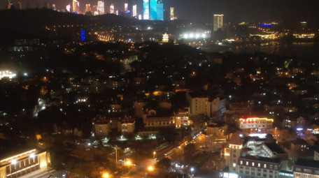 城市青岛建筑CBD滨海夜景航拍