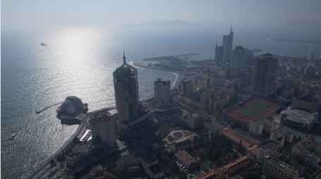 城市青岛八大峡滨海风光航拍视频