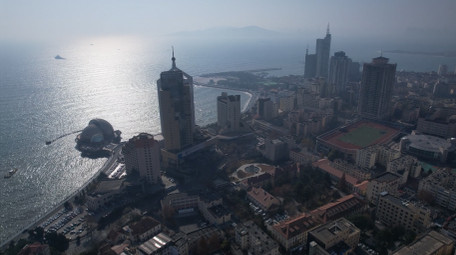 城市青岛八大峡滨海风光航拍视频