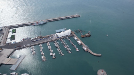 地标五四广场奥帆中心帆船航拍