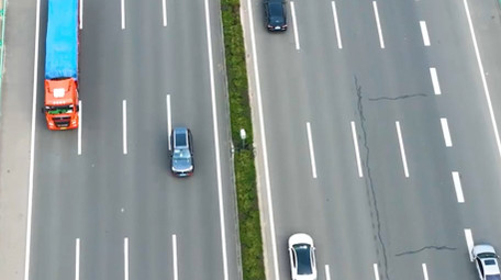 城市发展交通车流运输4K航拍