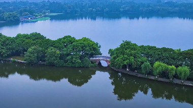 <strong>杭州地标</strong>西湖景区苏堤4K航拍