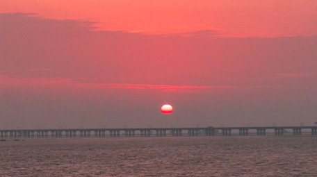 湖面日出太阳升起4K延时摄影