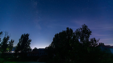 夏季乡村星空银河延时实拍