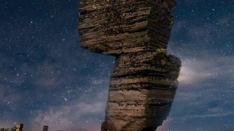 实拍梵净山蘑菇石星空延时