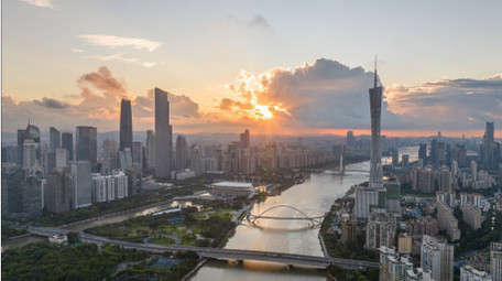 广州日出云层光影变化航拍延时