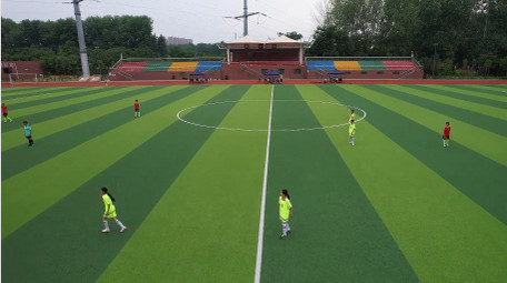 户外运动简约青少年足球比赛航拍