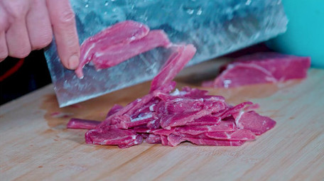 餐饮美食农村土灶小炒牛肉4k实拍