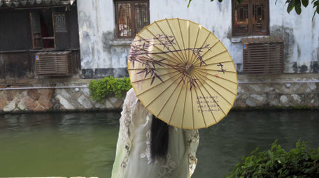 人文休闲生活汉服美女江南古镇旅游4K实拍