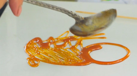 传统非遗手工糖画生肖动物糖画4K实拍