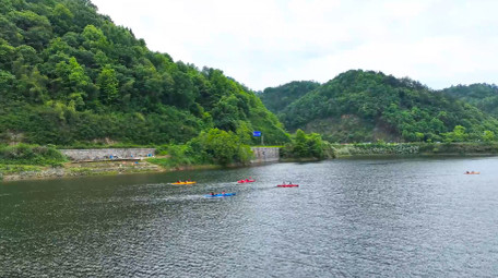 自然旅游景点皖南徽州大峡谷漂流4K航拍