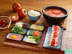 Fat beef ramen in sour soup set meal