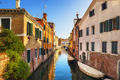 威尼斯城市景观、 水渠道、 桥梁和传统建筑.