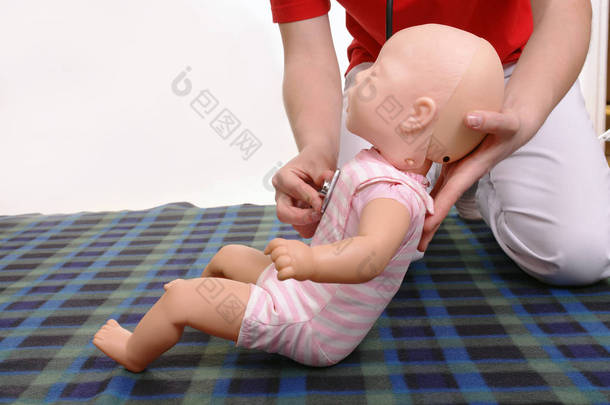 婴儿体检示范