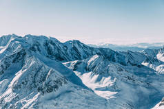 奥地利 mayrhofen 滑雪区雄伟壮观的雪山山峰
