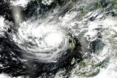 来自太空的台风。卫星视图。Nasa 提供的这个图像的元素