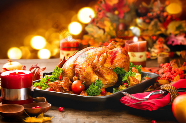 感恩节大餐中配土耳其