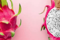 新鲜有机龙果在粉红色背景, 创造性的夏天食物概念