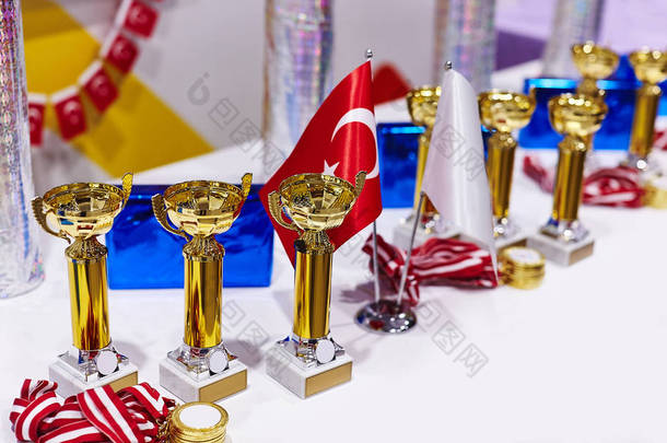 奖励礼品和杯子是为<strong>体育比赛</strong>和奖牌的仪式准备的