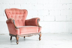 粉红色古典扶手椅