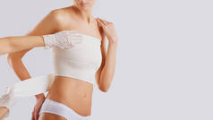 女性胸部整形外科的概念