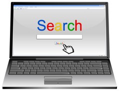 便携式计算机与互联网搜索引擎的浏览器窗口