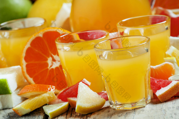 从橙子、 橘子、 葡萄<strong>柚</strong>、 柠檬、 苹果、 <strong>柚</strong>柑橘<strong>汁</strong>