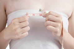 测量肥胖孤立在白色背景的女人。剪辑帕特