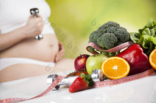 营养和怀<strong>孕期</strong>间的饮食